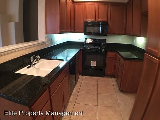 4th image of 24844 Ambervalley Ave Unit 3