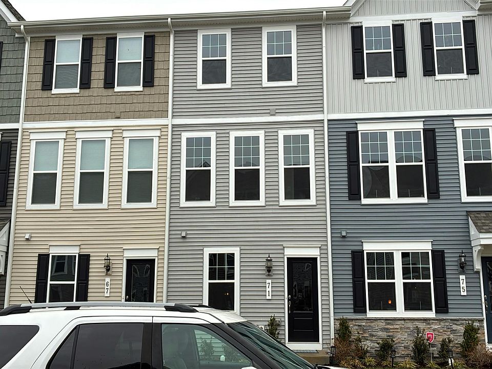 1st image of 71 Anthem St