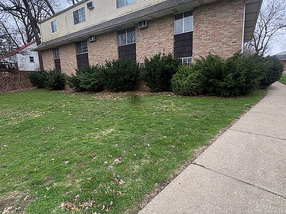 3rd image of 857 34th St NW APT 12