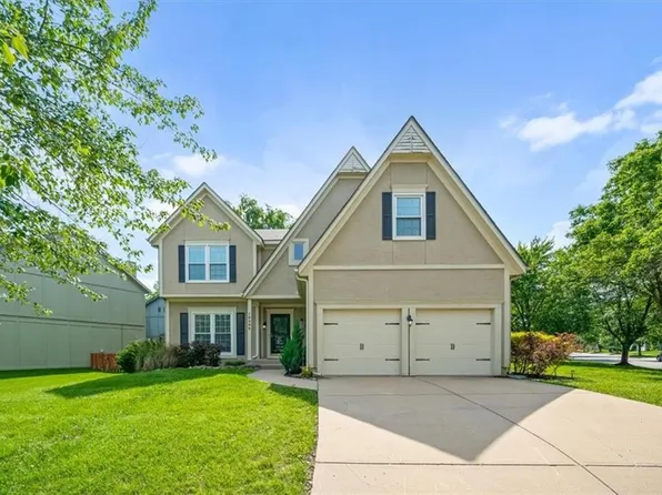 13222 Benson St, Overland Park, KS 66213