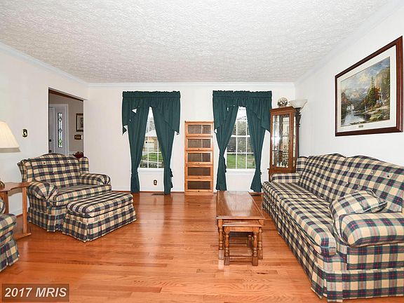 3rd image of 1114 Harlon Way