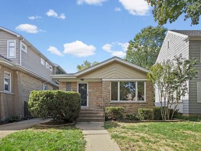 5830 N Kenton Ave, Chicago, IL, 60646