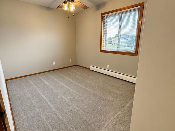 5th image of W2649 Barney Ct #6
