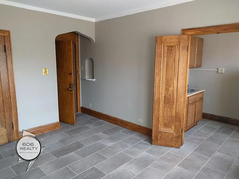 3118-20 S Oak Park Ave — Photo 19