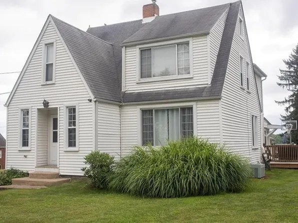 901 37th Street Ext, Beaver Falls, PA 15010
