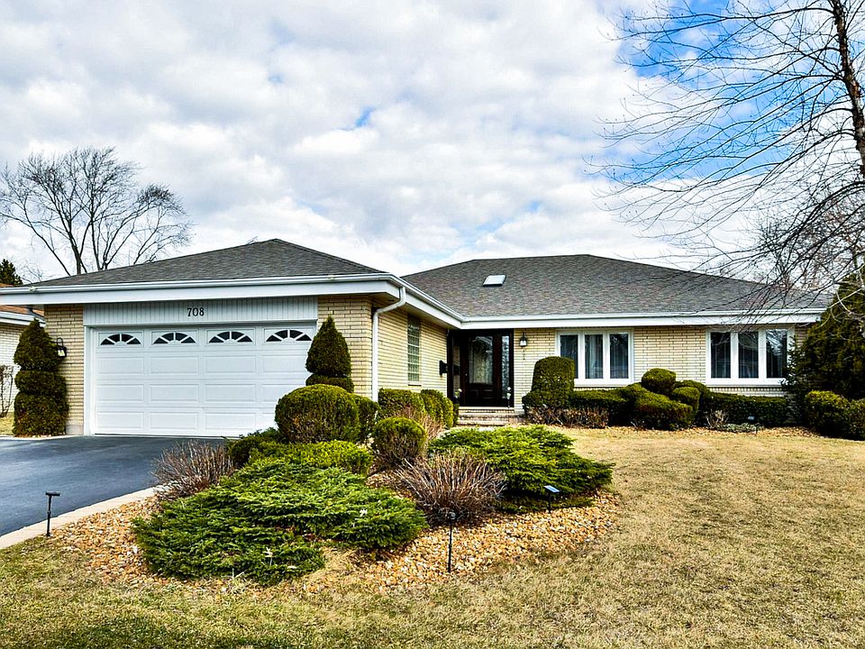 1st image of 708 W Kingsbury Dr