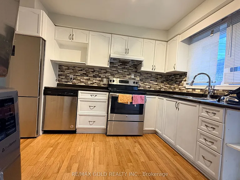 166 Harmony Rd S — Photo 10