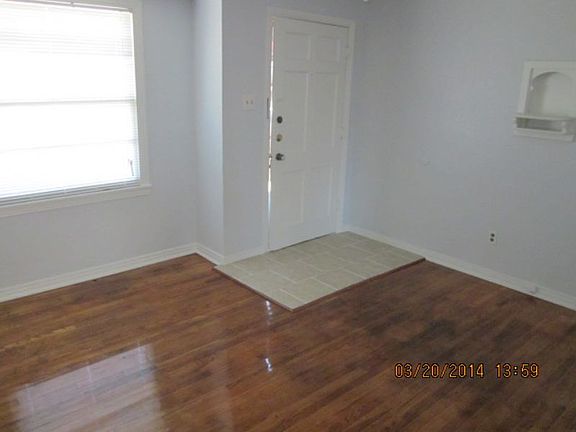 3rd image of 718 Mickan St