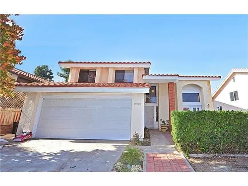 13282 Deron Ave Photo 1