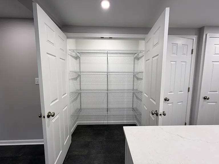 320 Chestnut St #1 — Photo 20