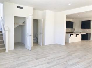 196 Stage Trail Rd, Camarillo, CA 93010