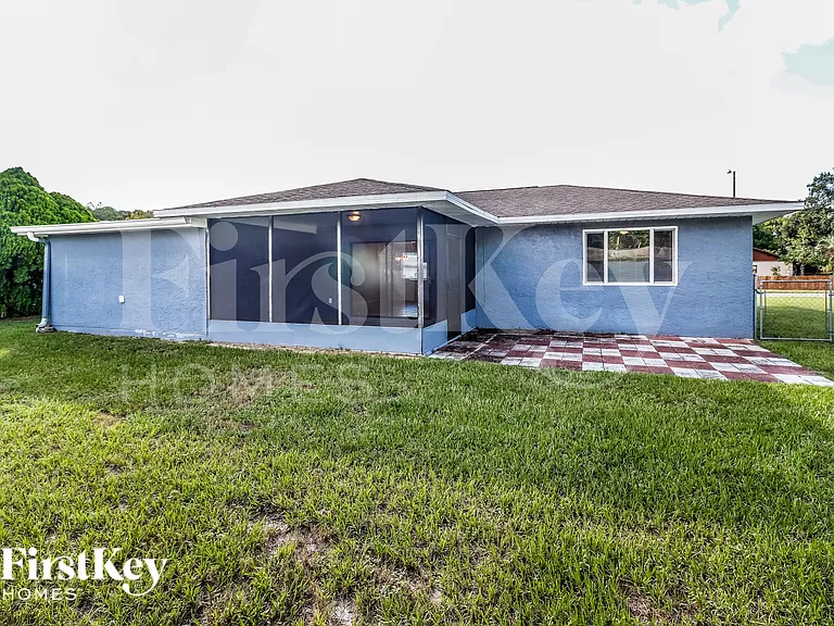 7704 Riverdale Dr — Photo 14