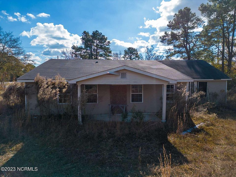 808 W 3rd Avenue, Red Springs, NC 28377 | MLS #100419939 | Zillow