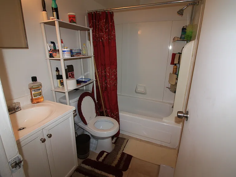 819 Gilrubin Ct — Photo 2