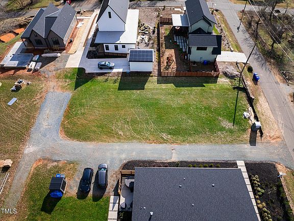 2nd image of 119 Jones Ave #5
