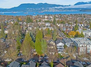 3694 W 16th Ave, Vancouver, BC