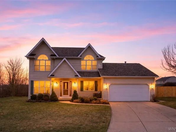 4620 Thornwood Ct, Hamburg, NY 14075