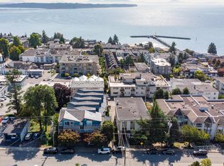 15154 Roper Ave #205, White Rock, BC