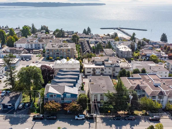 15154 Roper Ave #205, White Rock, BC V4B 2E7