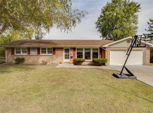 4805 Wick Mor Dr, Alton, IL 62002