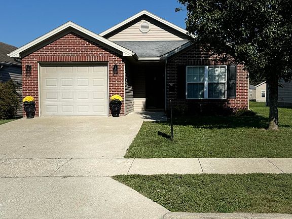 2nd image of 242 Baybrook Cir