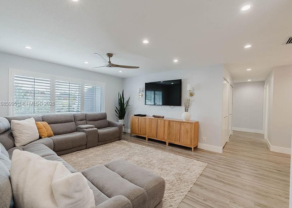 1st image of 1732 SW 103rd Pl