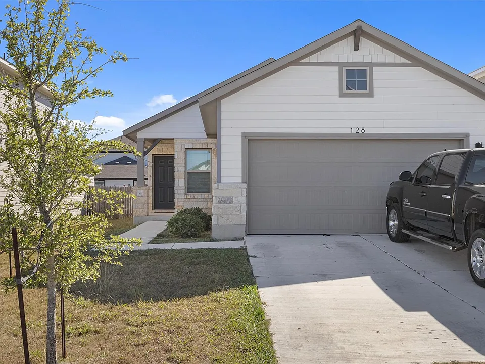 128 Quiet Man Dr