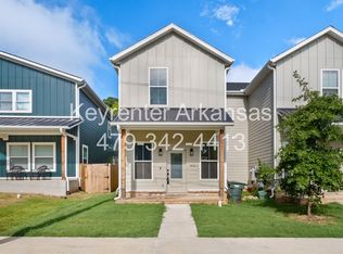Duncan St Duplex, Fayetteville, AR 72701