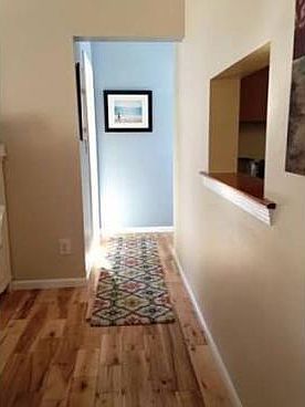 4th image of 22 Laurelwood Dr