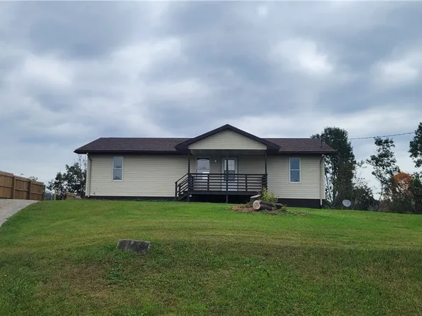 105 Woodcrest Ln, Marietta, OH 45750
