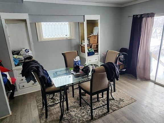 3rd image of 10534 Elmarge Ave