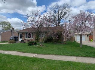 492 Rosemont Ave, Saline, MI 48176