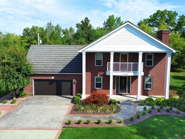 2182 Wiggins Rd, Fenton, MI 48430