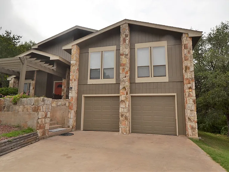 5311 Doe Valley Ln — Photo 1