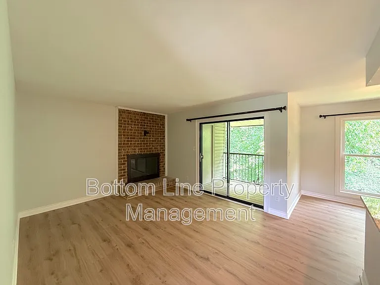 11049 Cedar View Rd — Photo 4
