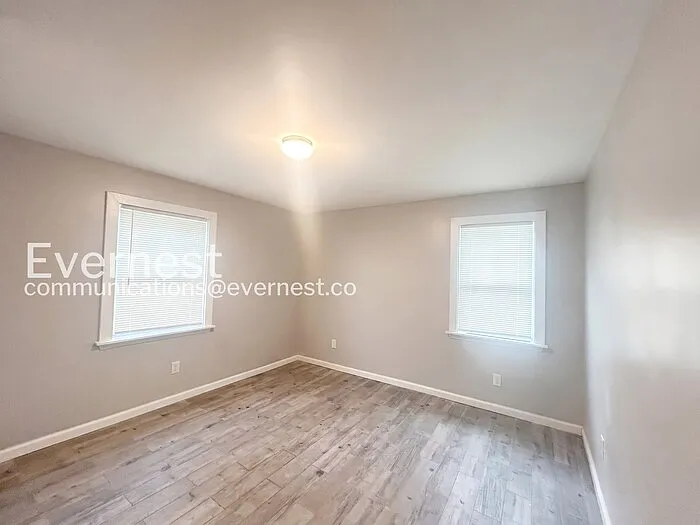 1408 Lyle Ave #A — Photo 13