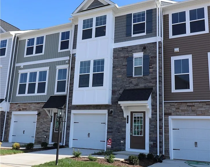 419 Burden Dr — Photo 2