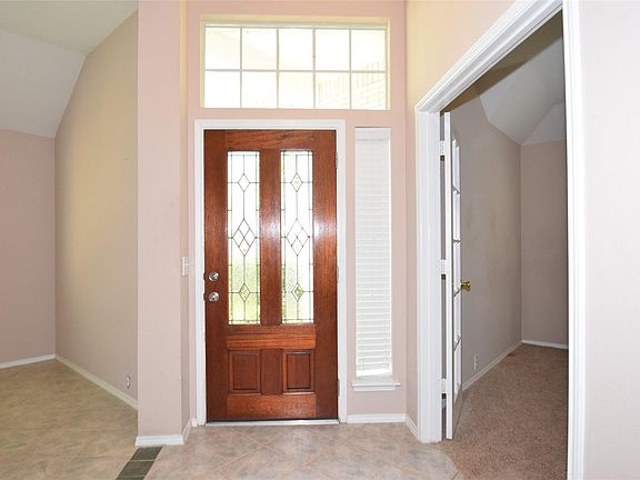 4th image of 407 Thorpe Springs Dr