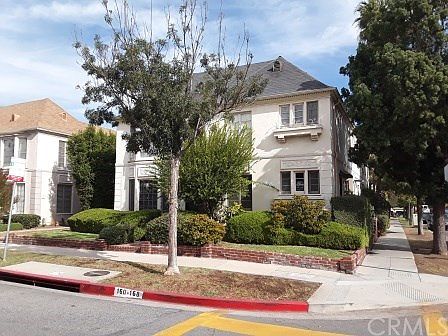 2nd image of 158 S Elm Dr