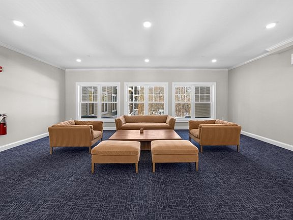 4th image of 485 Blue Hills Pkwy #44