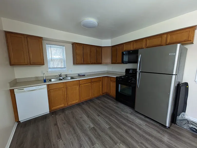 13241 Brainwood Ave — Photo 8