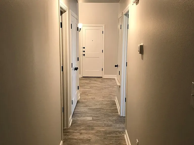 5802A Luminous Ln — Photo 21