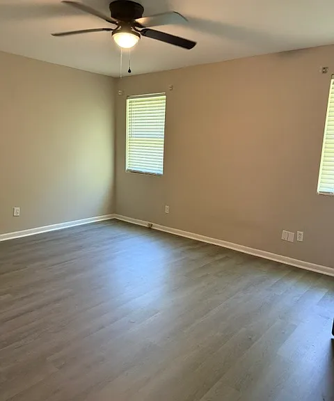 701 Cottonwood Ct — Photo 9