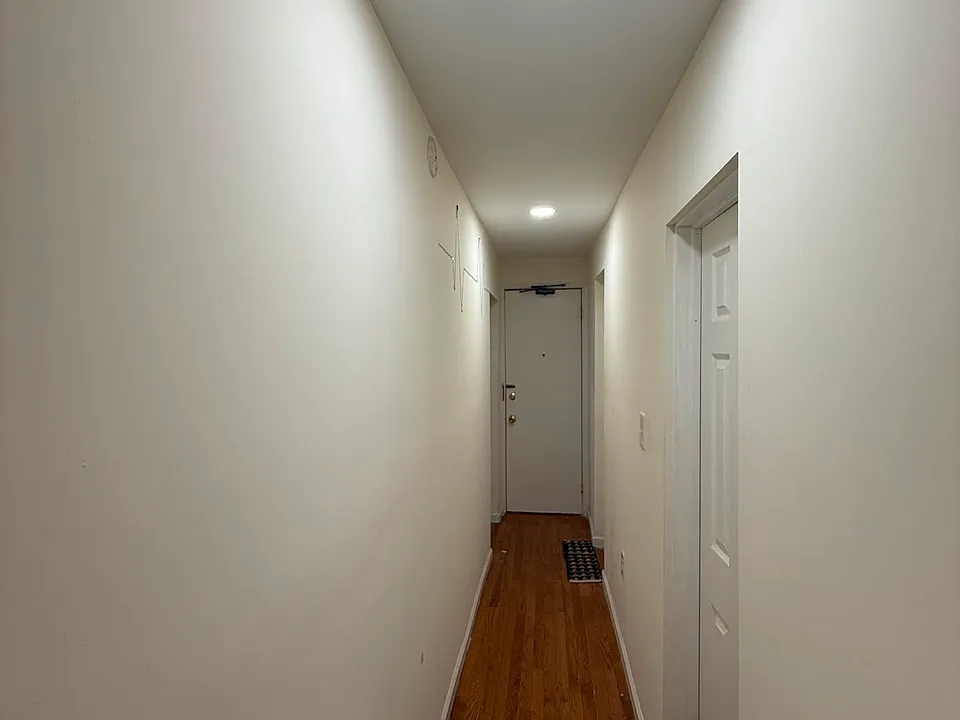 258 Hancock Ave #2