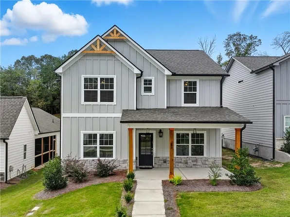 356 Creek Wood Park Dr, Ball Ground, GA 30107
