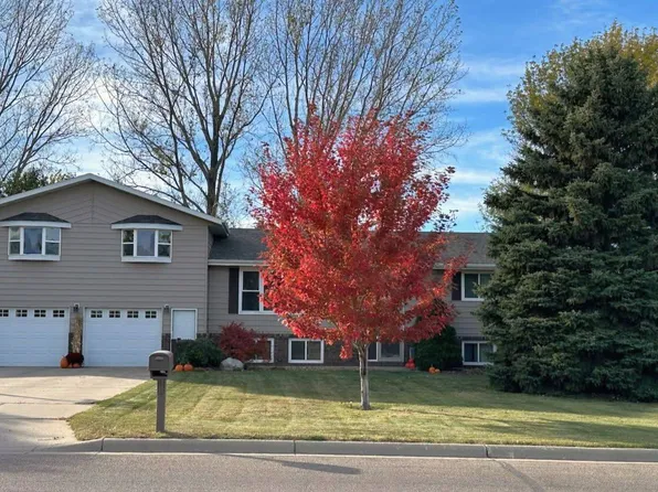 35C Country Rd, Rugby, ND 58368