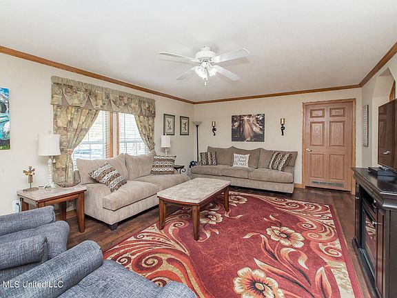 4th image of 8074 Magnolia Holmesville Rd