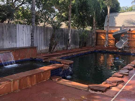 2nd image of 2899 E Pryor Dr