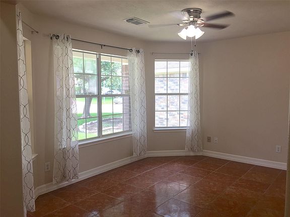 2nd image of 702 Danbury Park Ln