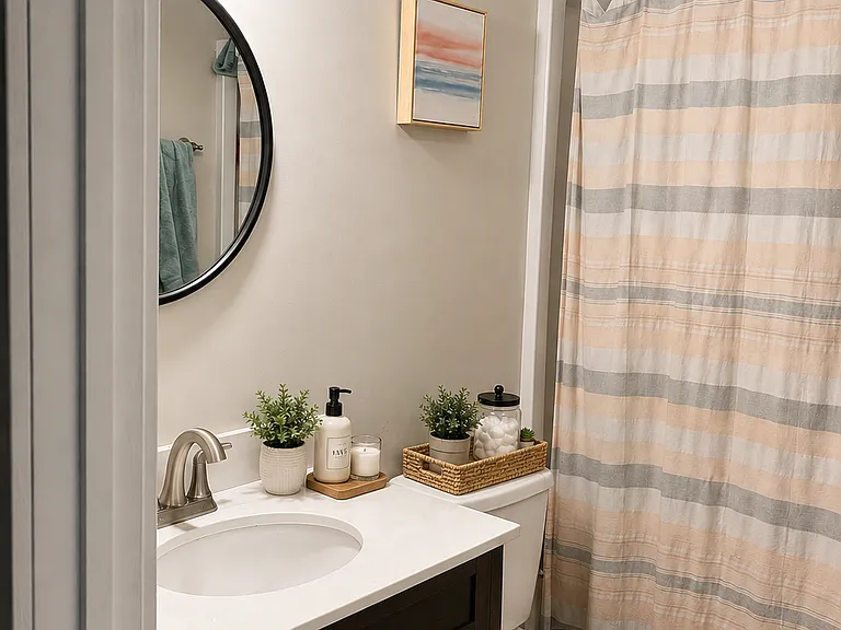 1266 Hugo Ave — Photo 11